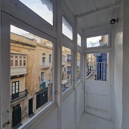 No 60, 2Nd Floor, Centrally Located, Fully Equipped Studio Apt อิล-เฟอร์ยานา ภายนอก รูปภาพ