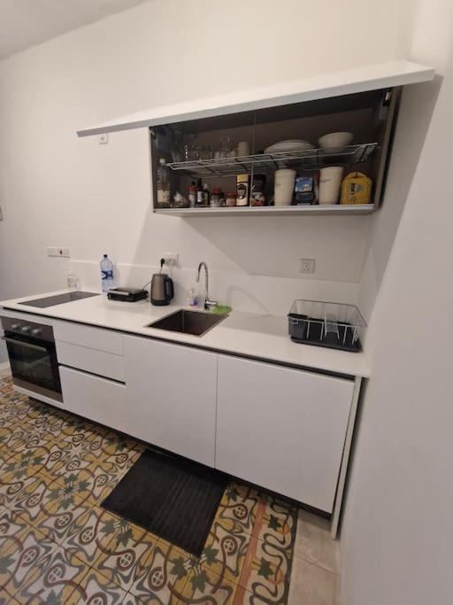 No 60, 2Nd Floor, Centrally Located, Fully Equipped Studio Apt อิล-เฟอร์ยานา ภายนอก รูปภาพ